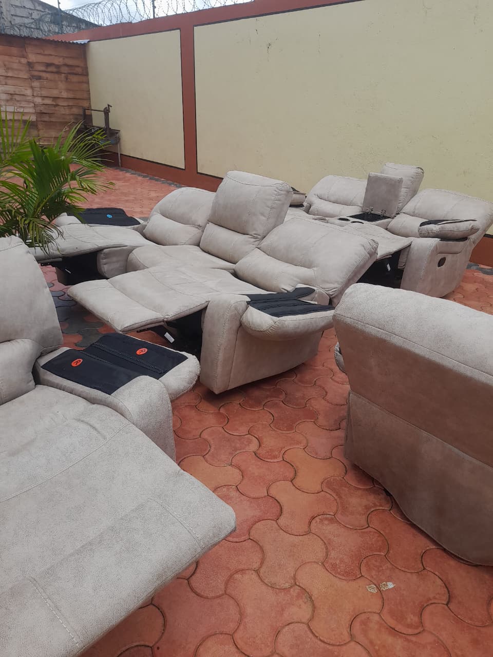 Sofa Cleaning and Steaming